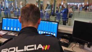 puesto polic&iacute;a aeropuerto ibiza