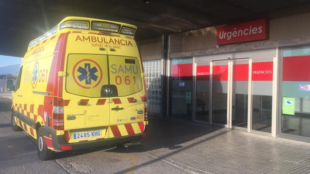 son llatzer hospital ambulancia urgencias