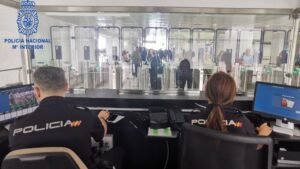 control pasaportes son sant joan