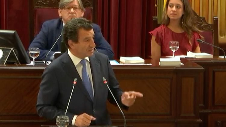 company parlament