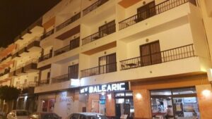hostal balearic incendio