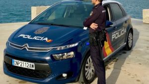 Polic&iacute;a Nacional