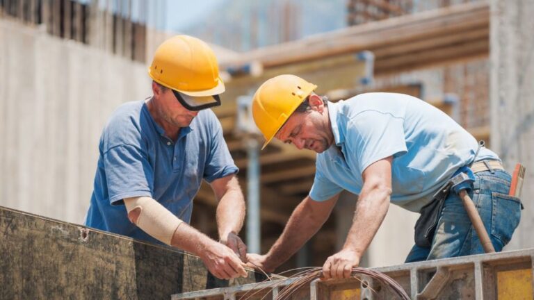 trabajadores construcción empleo