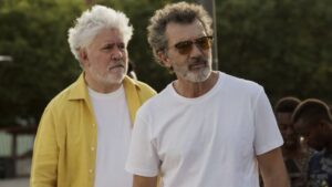 Pedro Almod&oacute;var y Antonio Banderas en Dolor y Gloria