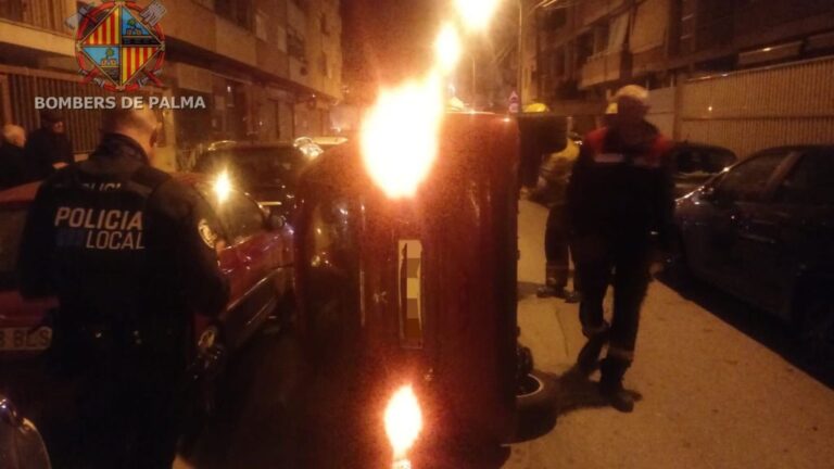 coche volcado