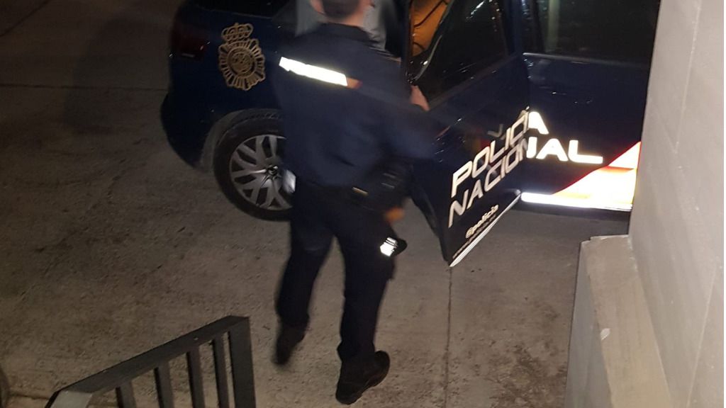 Policía corrupción de menores
