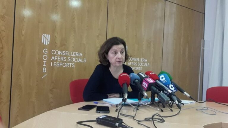fina santiago