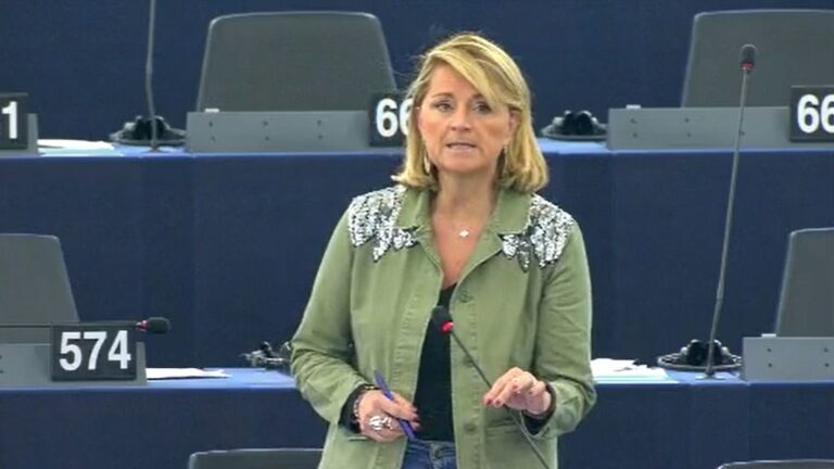Rosa Estaràs