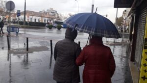 lluvia en Palma, gente con paraguas