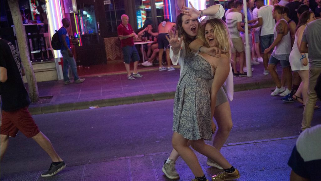 borrachos magaluf punta ballena