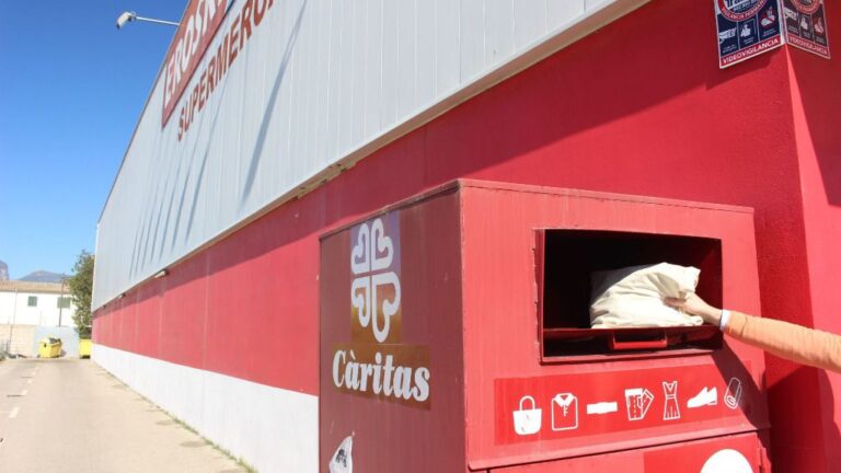 caritas ropa