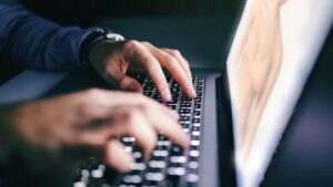 internet red pornograf&iacute;a