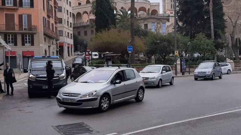 Protesta coches cambios EMT