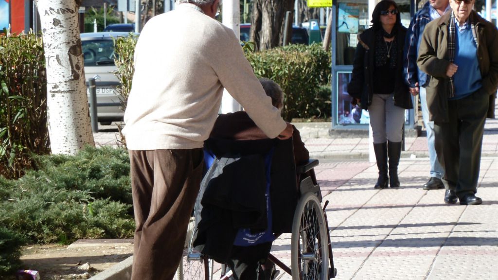 ancianos dependencia