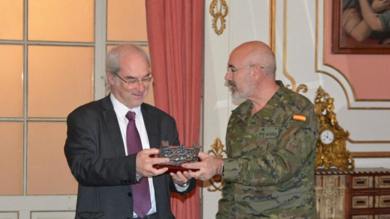ramon morey y comandante general Fernando García Blazquez