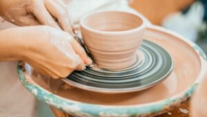 ceramista cer&aacute;mica