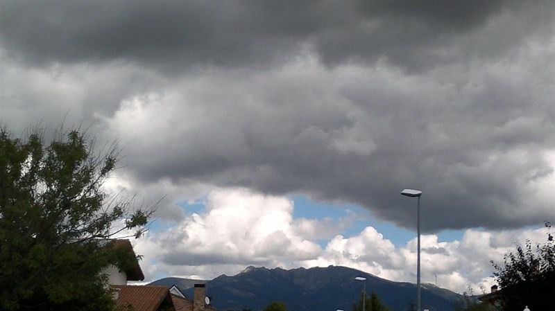 cielo nublado nube