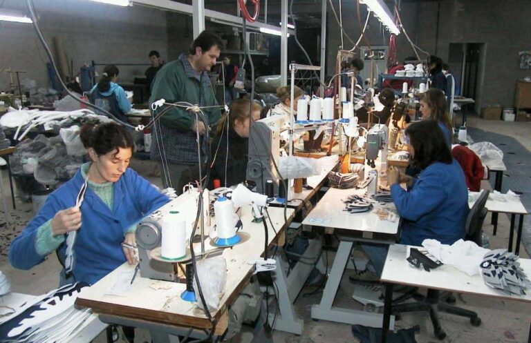 trabajadores calzado