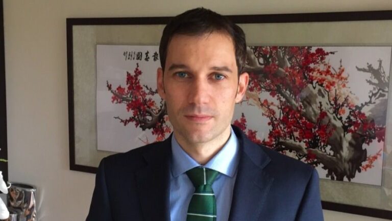 Cesar Gutiérrez agencias de viaje