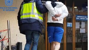 detenci&oacute;n policia atraco taxista