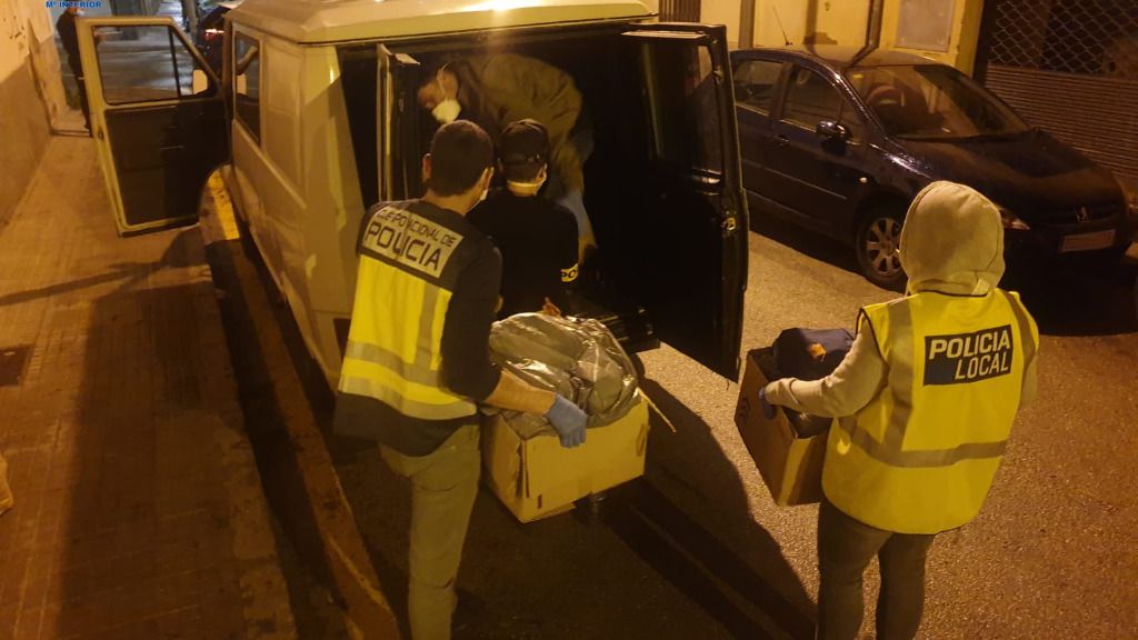 golpe policía bunker