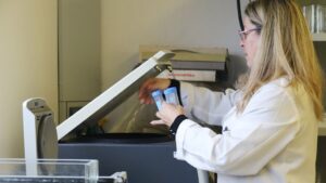 uib ibsalud laboratorio cubetas uniforme