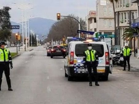 Control policial en el polígono. Imagen de Archivo