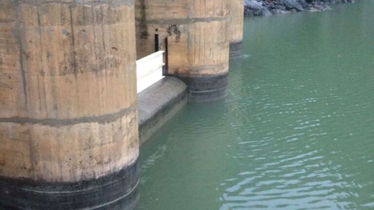 Cúber Gorg Blau embalses agua