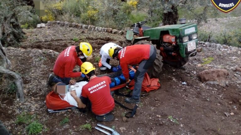 accidente tractor soller bomberos
