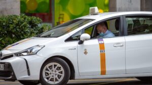 coronavirus-taxi-mascarilla