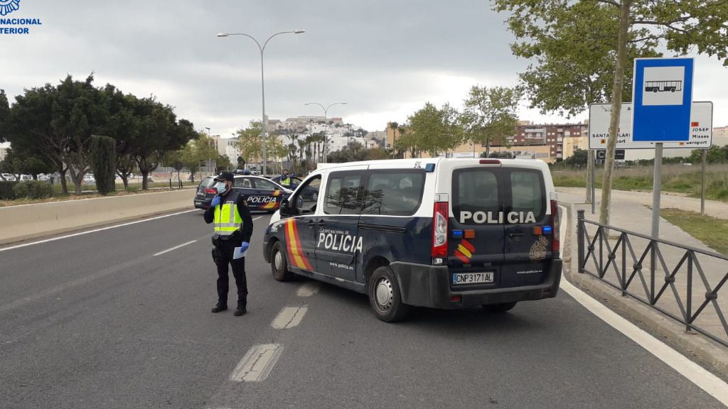 Policía