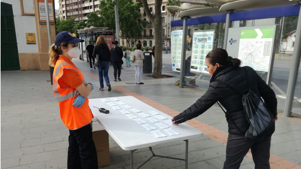 reparto-mascarillas-coronavirus