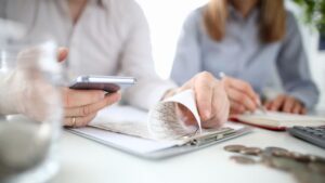 econom&iacute;a familias ayuda