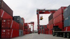 exportaciones gruas puerto contenedores