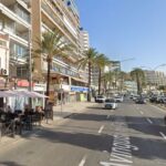 El carril junto a la acera será peatonal