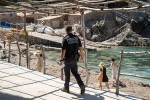 Javier Fern&aacute;ndez La Siesta