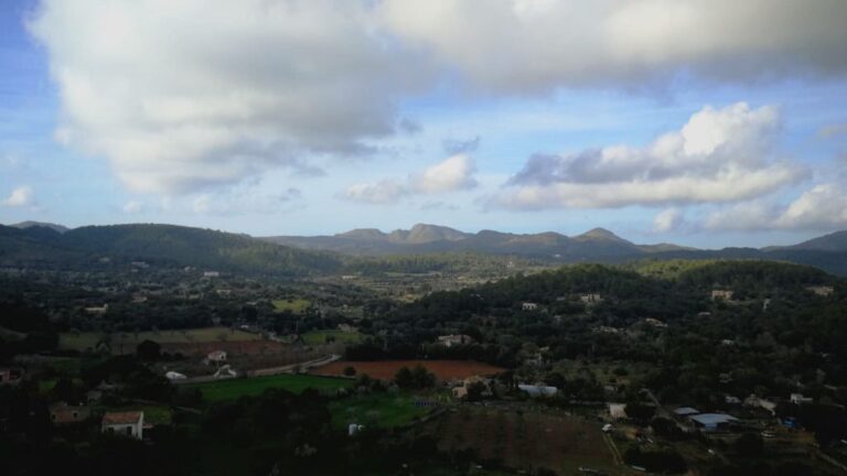 Arta murallas nubes