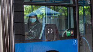 coronavirus-mascarilla-autobus-emt