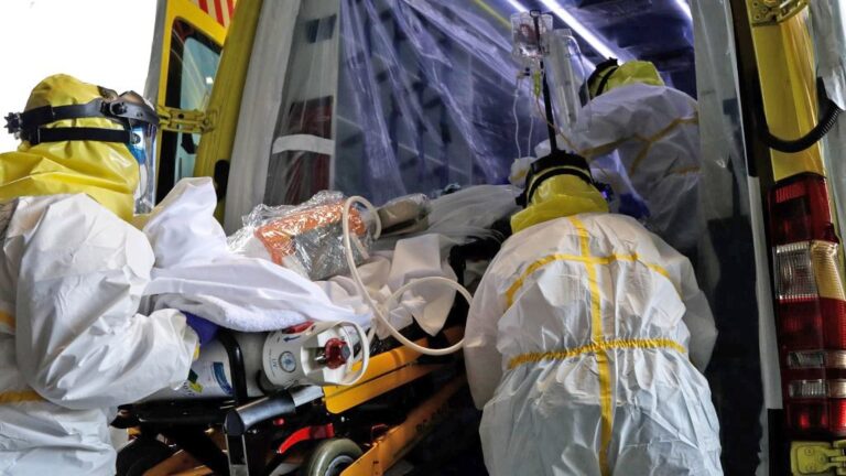 coronavirus ambulancia sanitarios