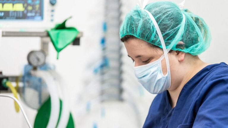 coronavirus hospital