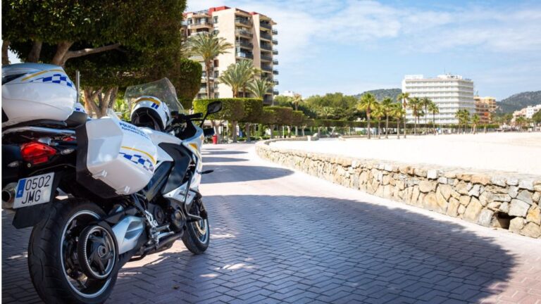 coronavirus-mallorca playa policia