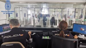 control pasaportes son sant joan