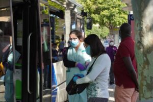 mascarillas-bus-intermodal-policia-parque