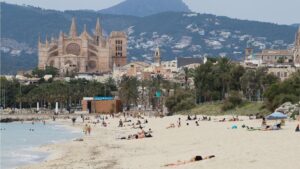 playa-palma-can-pere-antoni-catedral