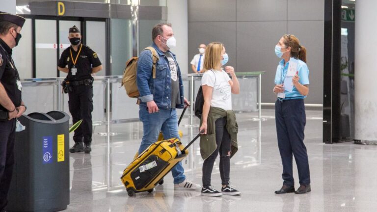 Primeros turistas en Mallorca tras el coronavirus