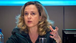 ministra economia nadia calvi&ntilde;o