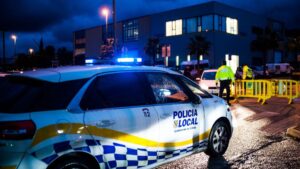 polic&iacute;a local calvi&agrave;