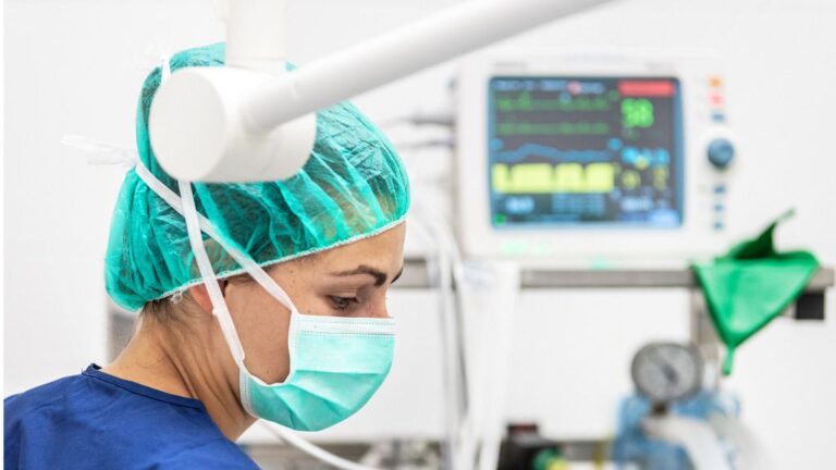 coronavirus hospital