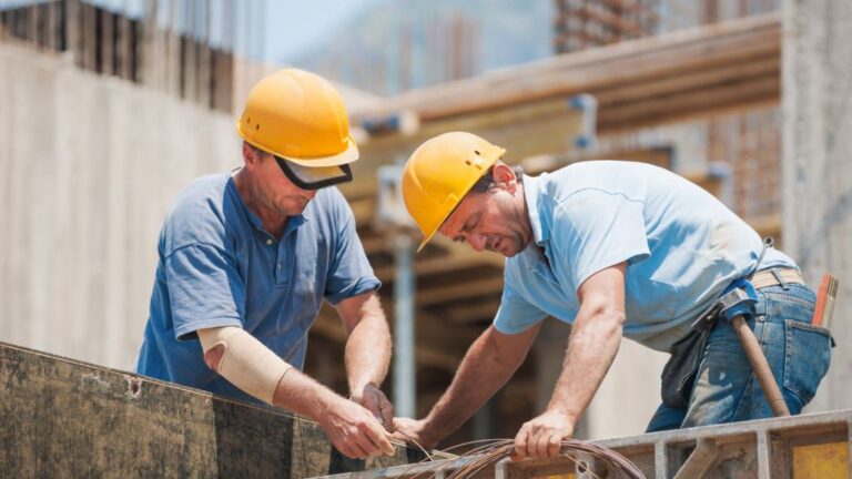 trabajadores construcción empleo