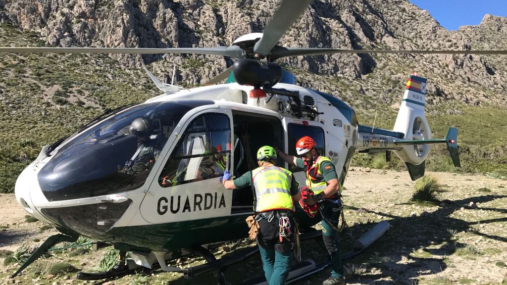 HELICOPTERO GUARDIA CIVIL RESCATE